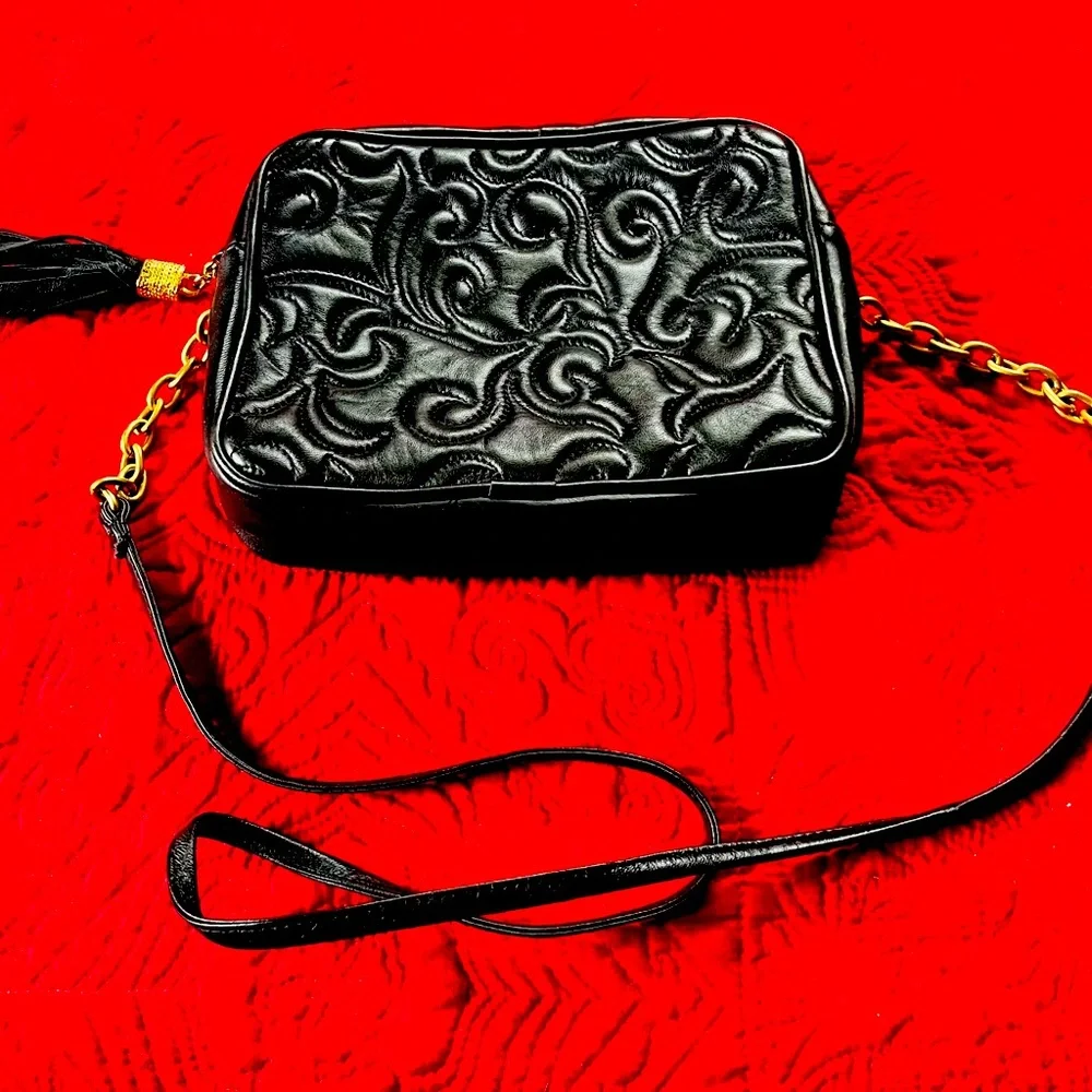 L.J.S. COLLECTION NWOT Square Quilted Faux Leather Crossbody Bag in Black Color